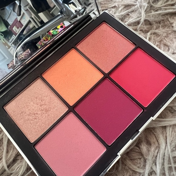 NARS Limited Edition Wanted 2 Cheek Palette❤️🧡✨ - Picture 10 of 15